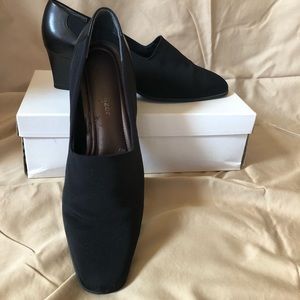 Naturalizer Black Slip-Ons